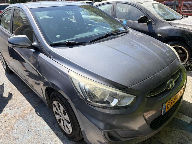 יונדאי אקסנט i25