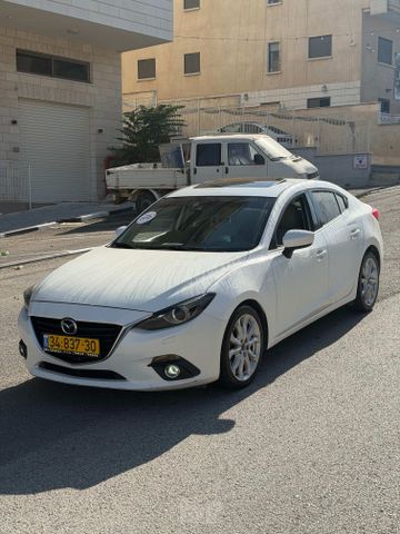 מודעת רכב מאזדה 3