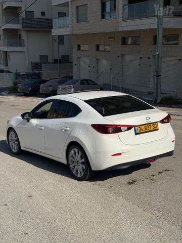 מודעת רכב מאזדה 3 2