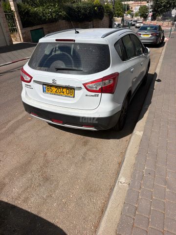 סוזוקי קרוסאובר