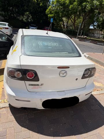 מודעת רכב מאזדה 3