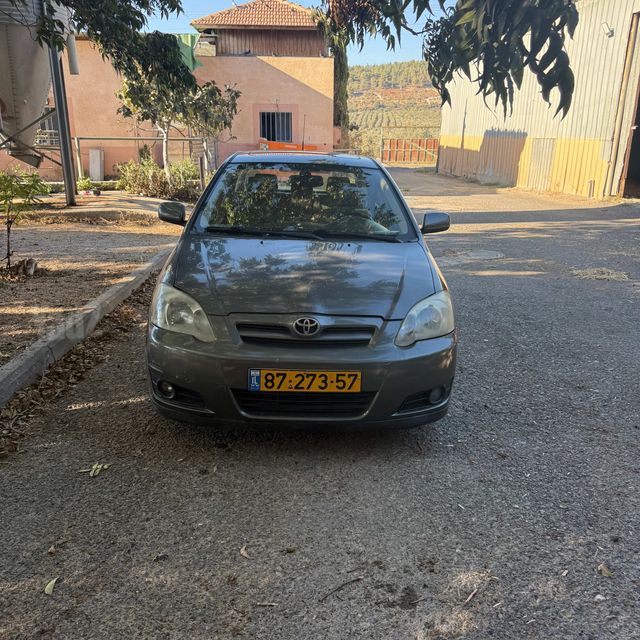 טויוטה קורולה