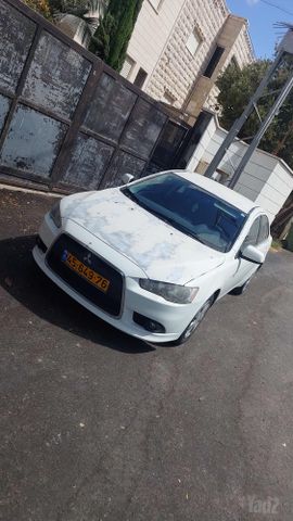 מיצובישי לנסר