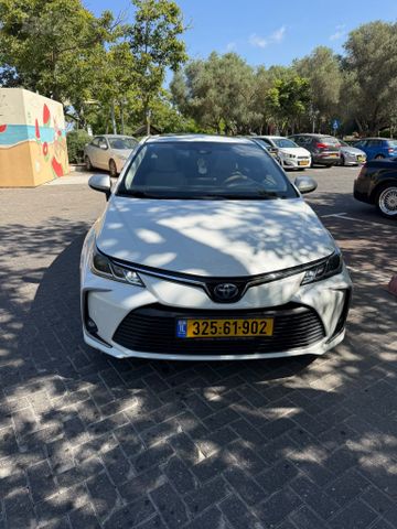 טויוטה קורולה
