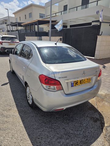 מיצובישי אטראז'