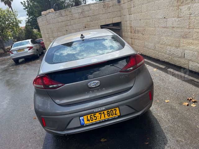 יונדאי איוניק