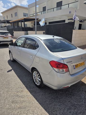 מודעת רכב מיצובישי אטראז'