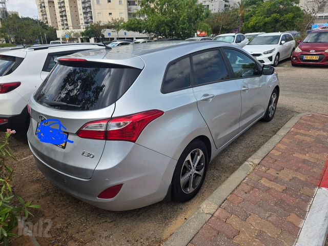 יונדאי i30