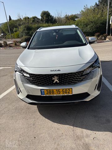 פיג'ו 3008