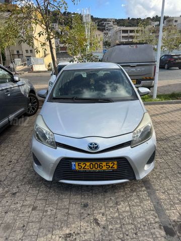 מודעת רכב טויוטה יאריס
