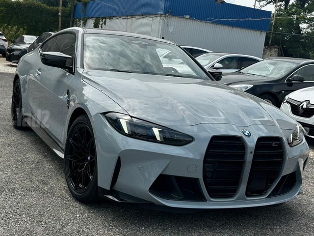 ב מ וו M4