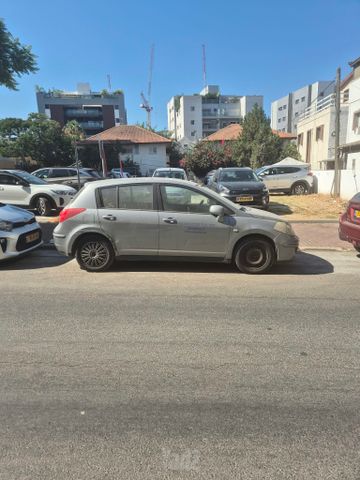 ניסאן טידה