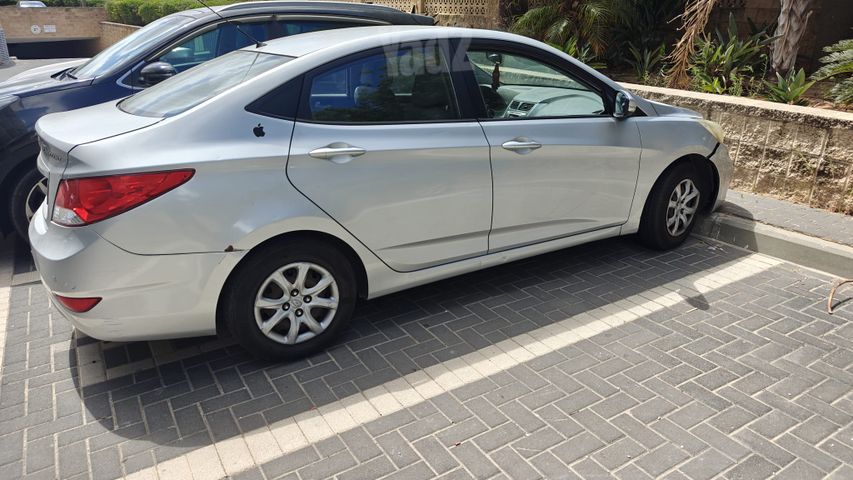 מודעת רכב יונדאי אקסנט i25
