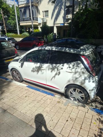 טויוטה אייגו