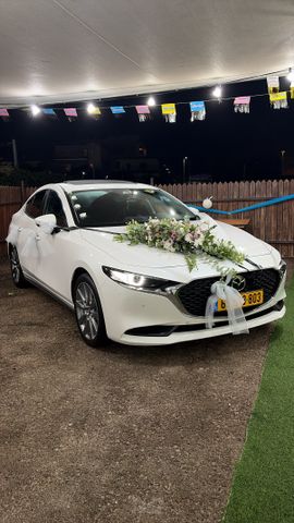 מודעת רכב מאזדה 3