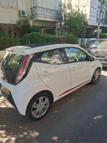 מודעת רכב טויוטה אייגו