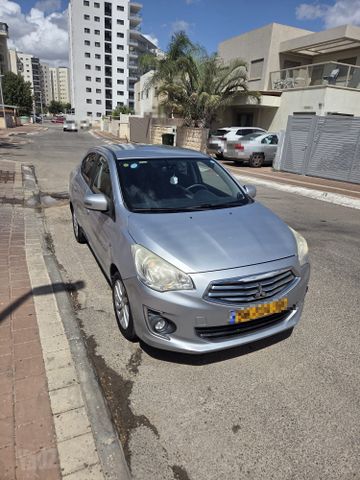 מיצובישי אטראז'