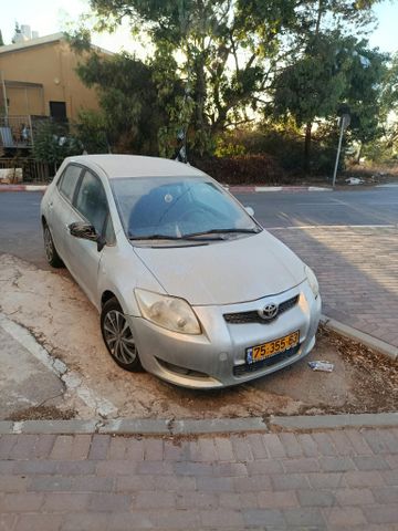 טויוטה אוריס