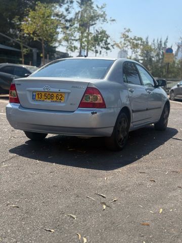 טויוטה קורולה