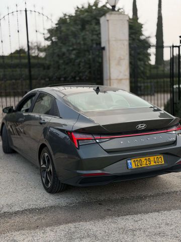 יונדאי אלנטרה