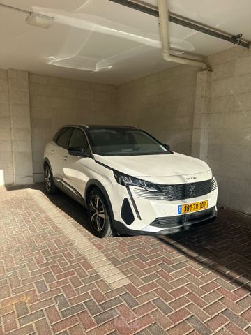 פיג'ו 3008