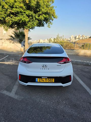 יונדאי איוניק