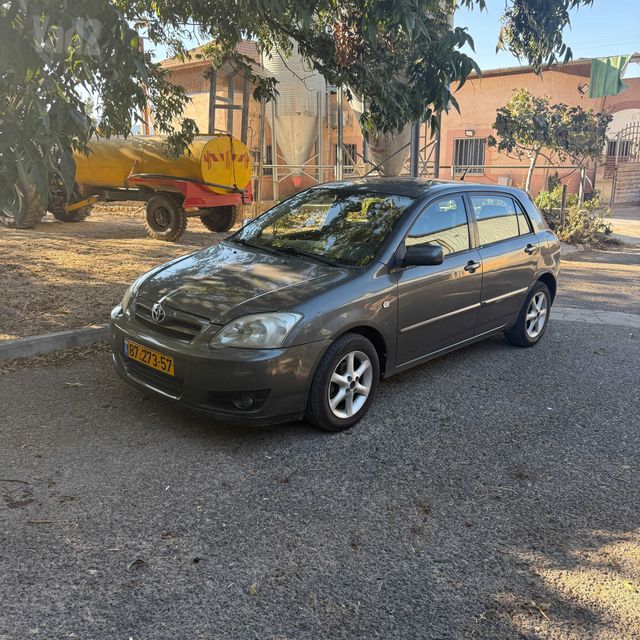טויוטה קורולה