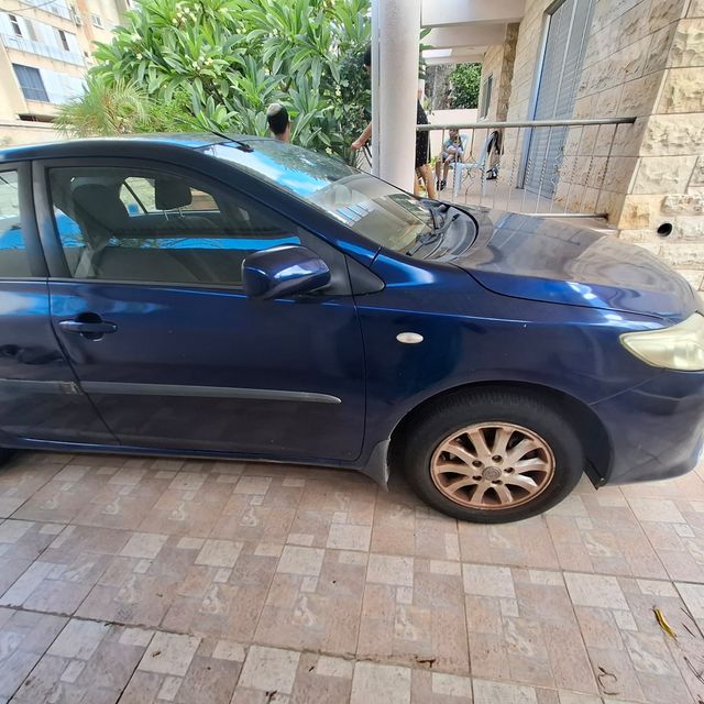 טויוטה קורולה