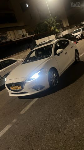 מאזדה 3