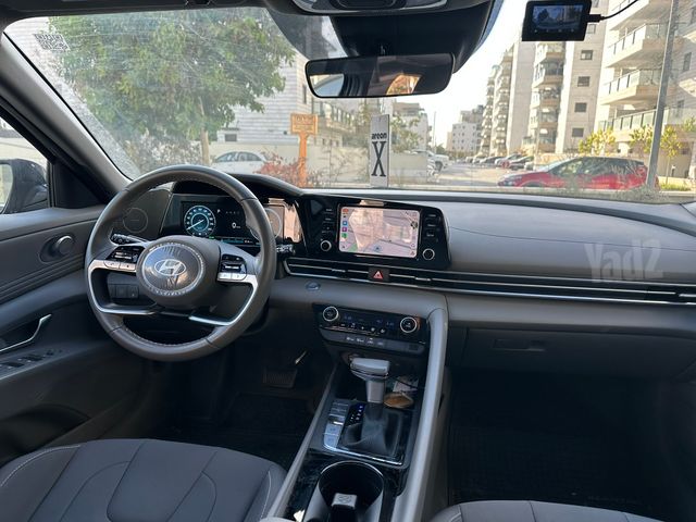 יונדאי אלנטרה