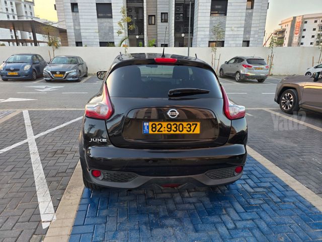ניסאן ג'וק