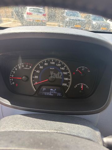 יונדאי i10