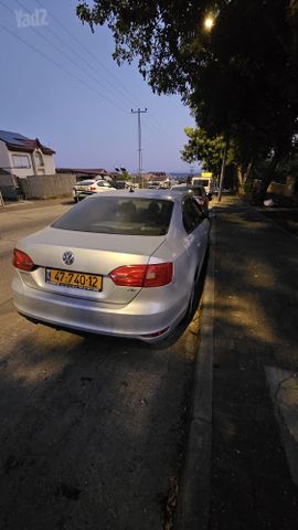 ג'טה  Trendline אוט׳ בנזין 1.4 (122 כ״ס)