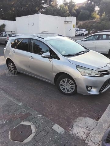 טויוטה ורסו