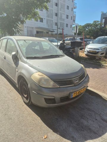 ניסאן טידה
