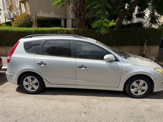 יונדאי i30