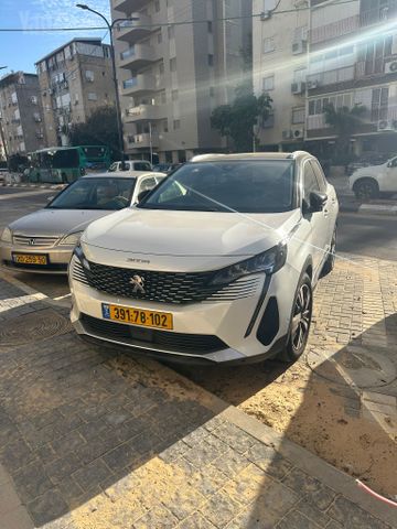 פיג'ו 3008