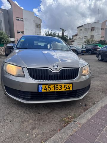 סקודה אוקטביה