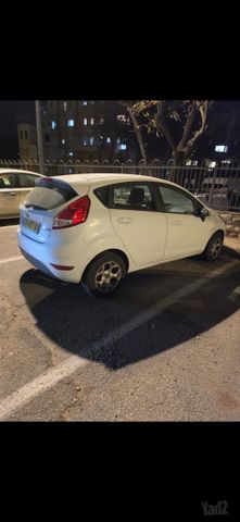 מודעת רכב פורד פיאסטה