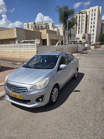 מיצובישי אטראז'