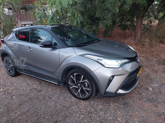 טויוטה C-HR