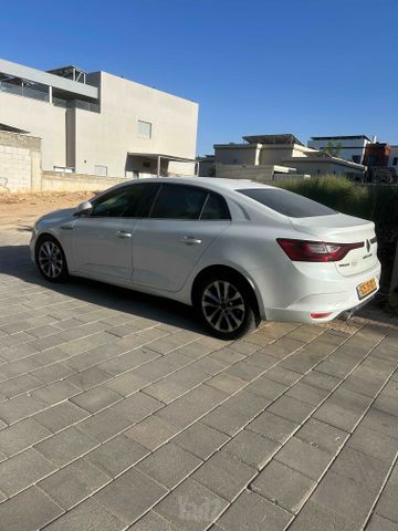 רנו מגאן