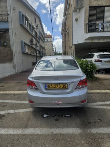 יונדאי אקסנט i25