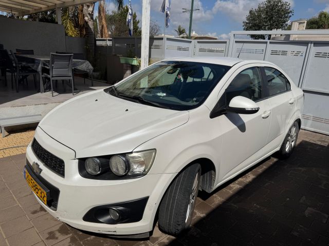 שברולט סוניק