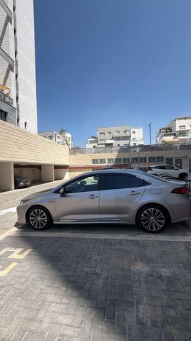 מודעת רכב טויוטה קורולה