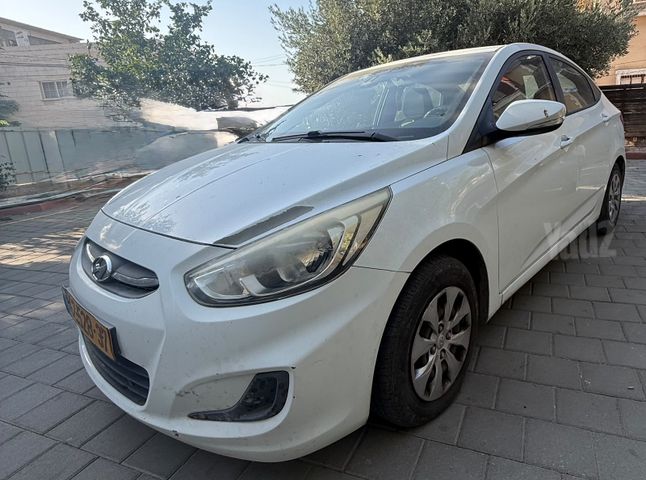 יונדאי אקסנט i25