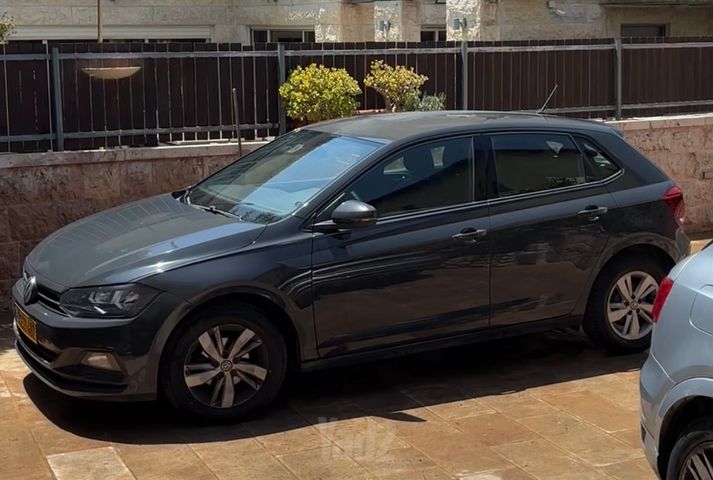 פולו  Comfortline אוט׳ 1.0 (95 כ״ס)