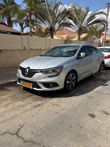 רנו מגאן