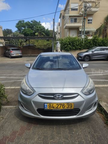 יונדאי אקסנט i25