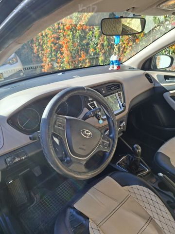 יונדאי i20